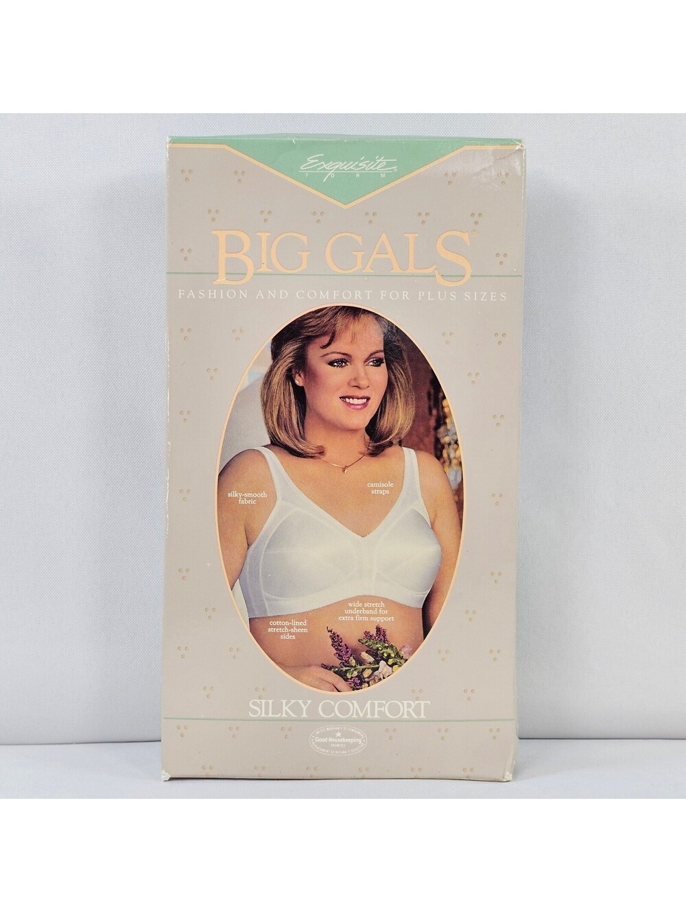 Exquisite Form Big Gals Silky Comfort Bra White Plus Size 52D P1746 Vintage New